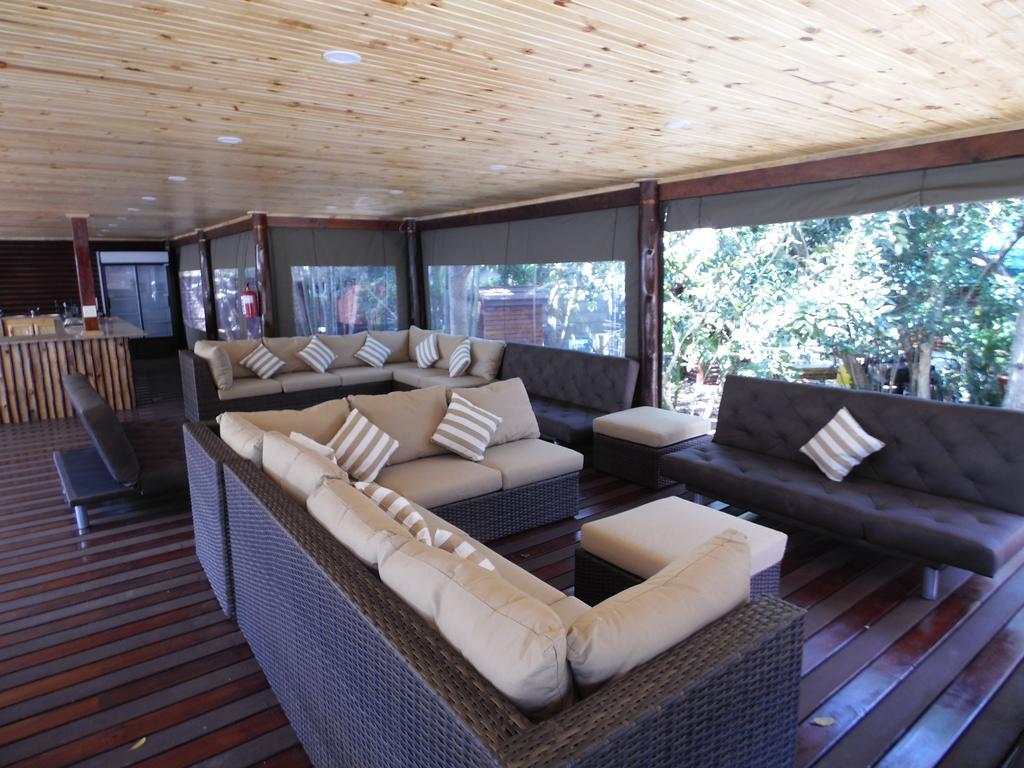 Urban Glamping Tranquil International Backpacking Village Saint Lucia Estuary Buitenkant foto